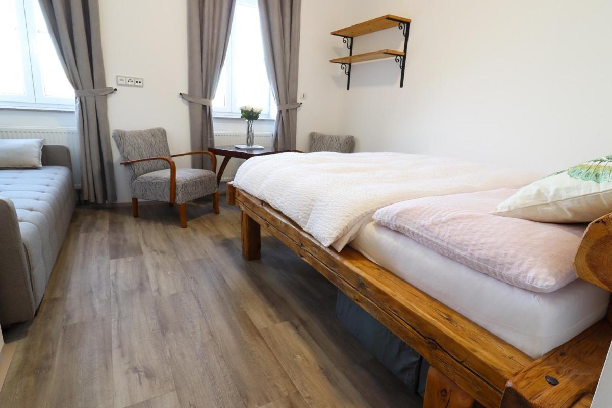 Penzion U Hlavacku Horažďovice Екстериор снимка